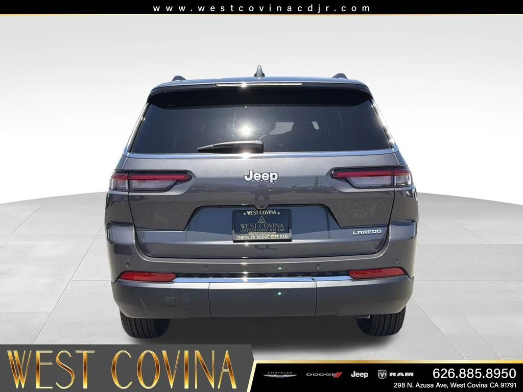 New 2026 Baltic Gray Metallic Clear-Coat Exterior Paint Jeep Laredo image 9