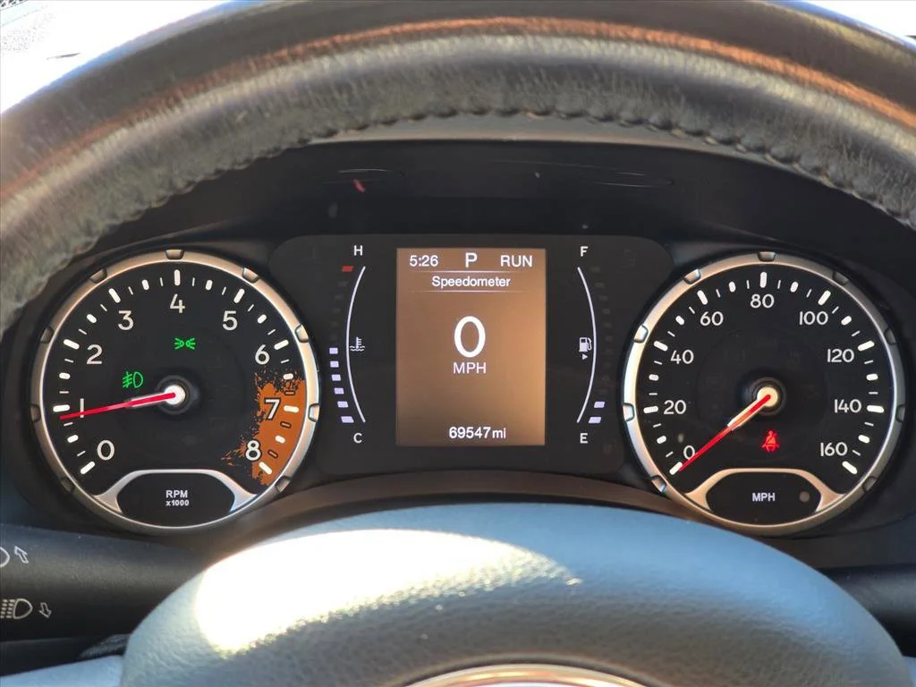 Used 2017 Black Jeep Latitude image 7