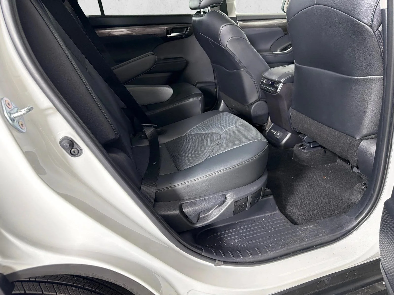 Used 2026 Black Toyota XLE image 16