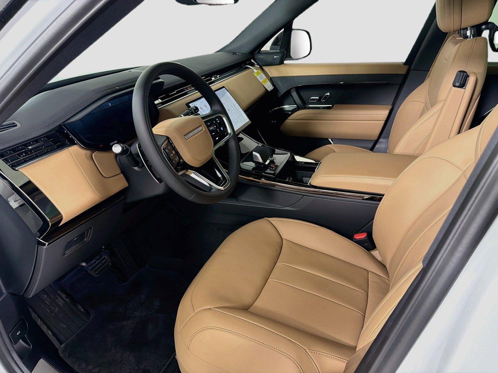 New 2026 Fuji White Land Rover SE image 23