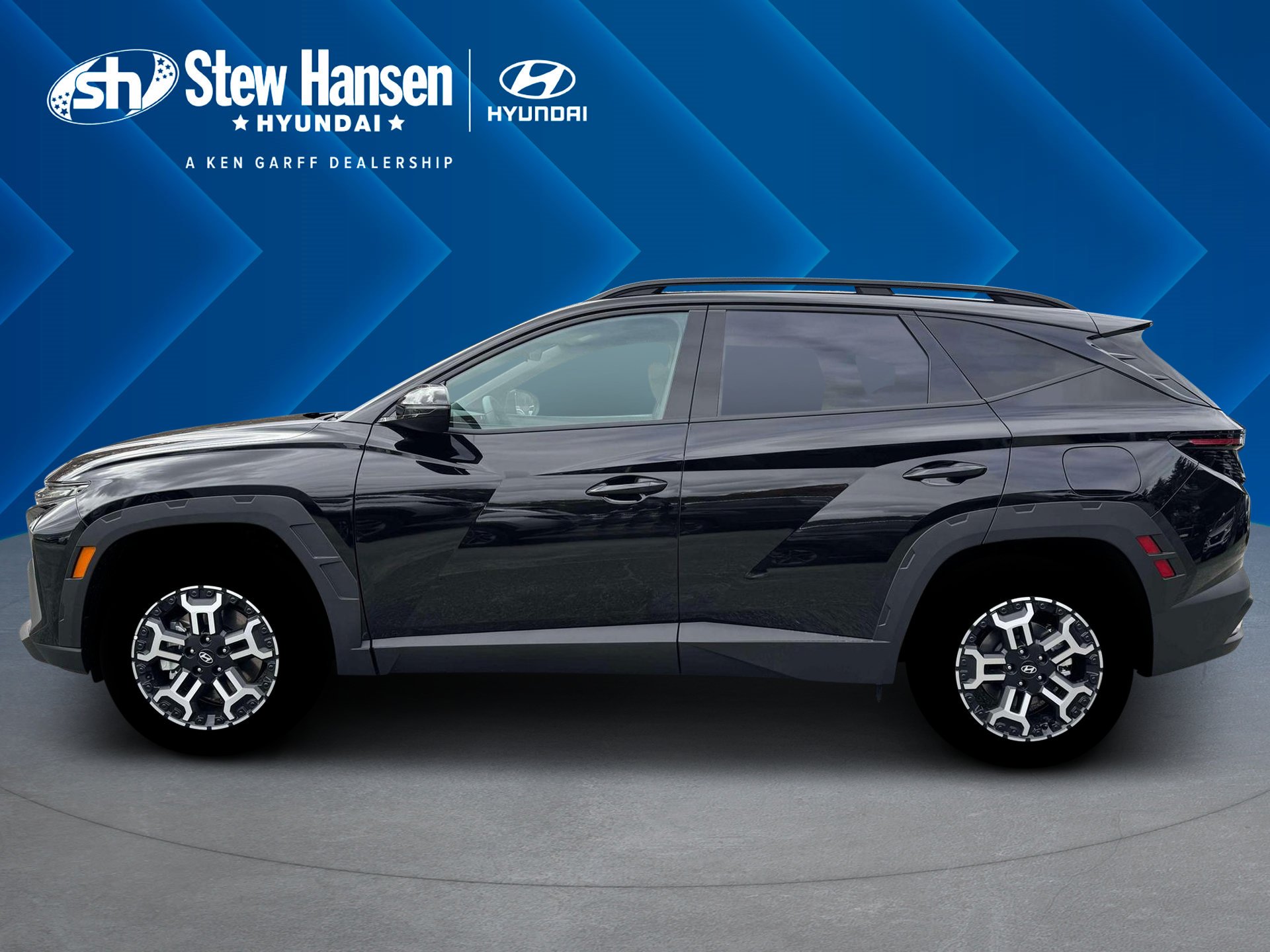 New 2026 Phantom Black Hyundai XRT image 3