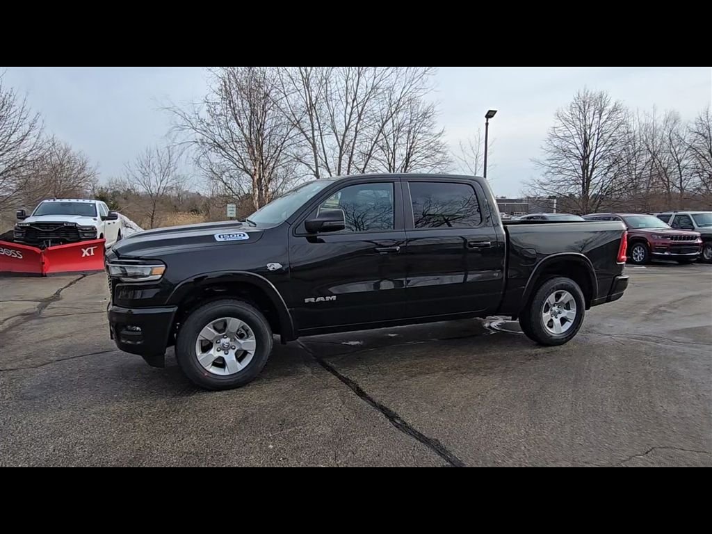 New 2026 Diamond Black Crystal Pearl-Coat Exterior Paint RAM Big Horn/Lone Star image 4