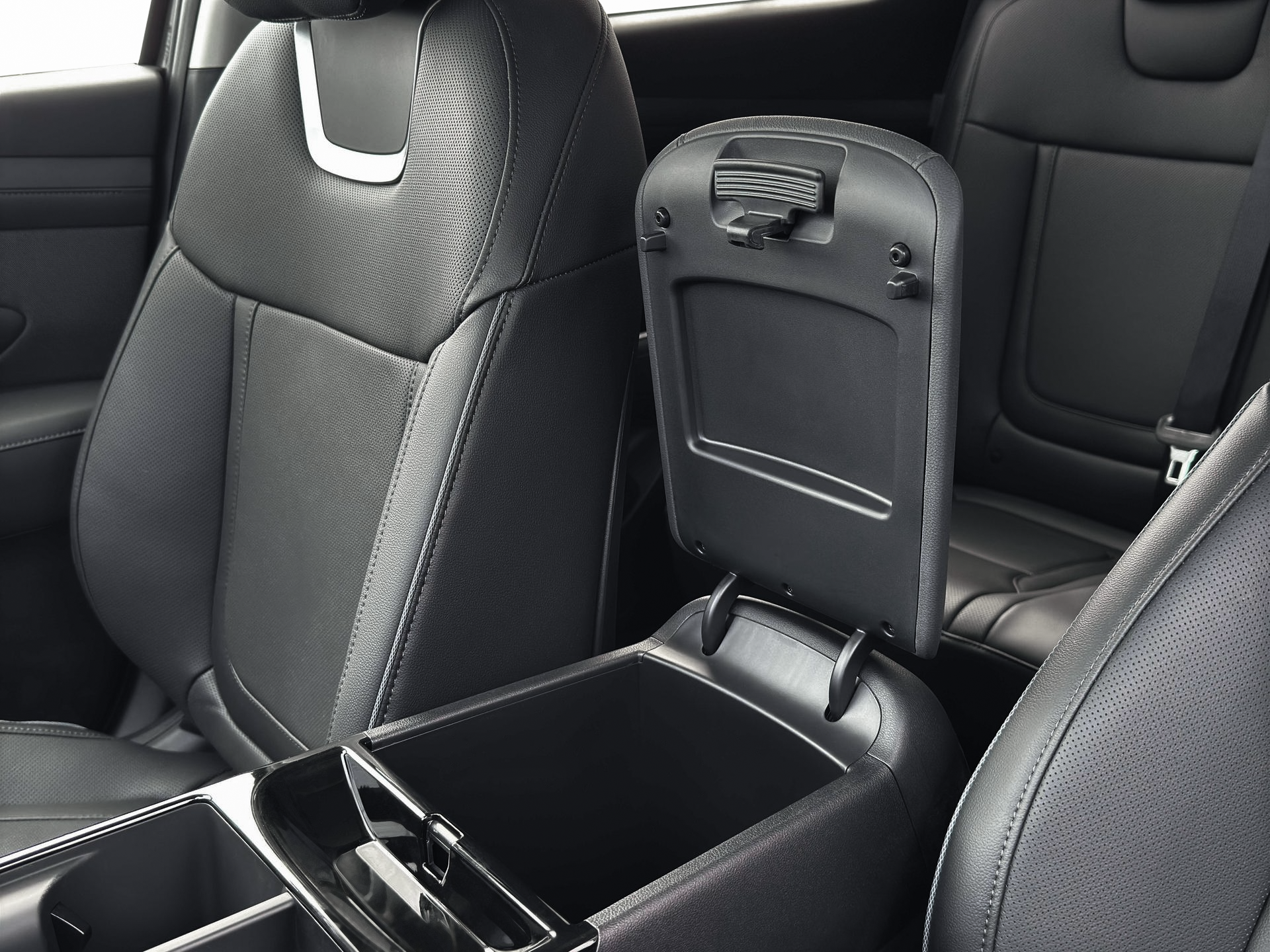 New 2026 Shimmering Silver Hyundai Limited AWD image 36