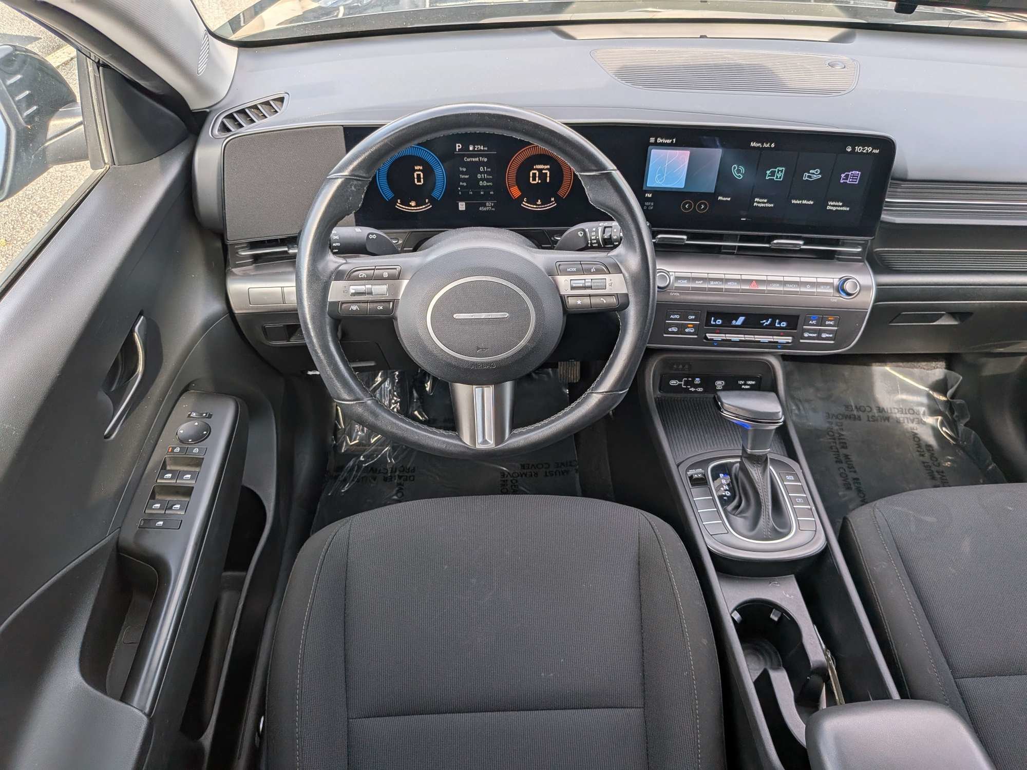 Used 2025 Black Hyundai SEL image 14