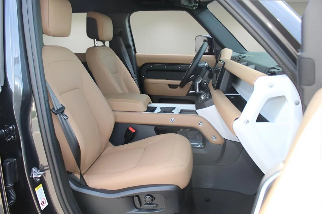 Certified Used 2025 Gray Land Rover S image 17