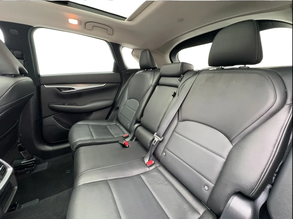 Used 2025 Gray INFINITI LUXE image 26