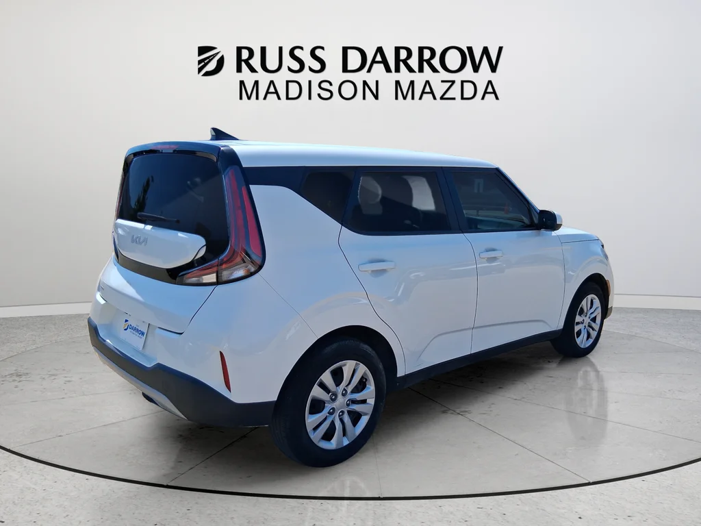 Used 2024 White Kia LX image 5