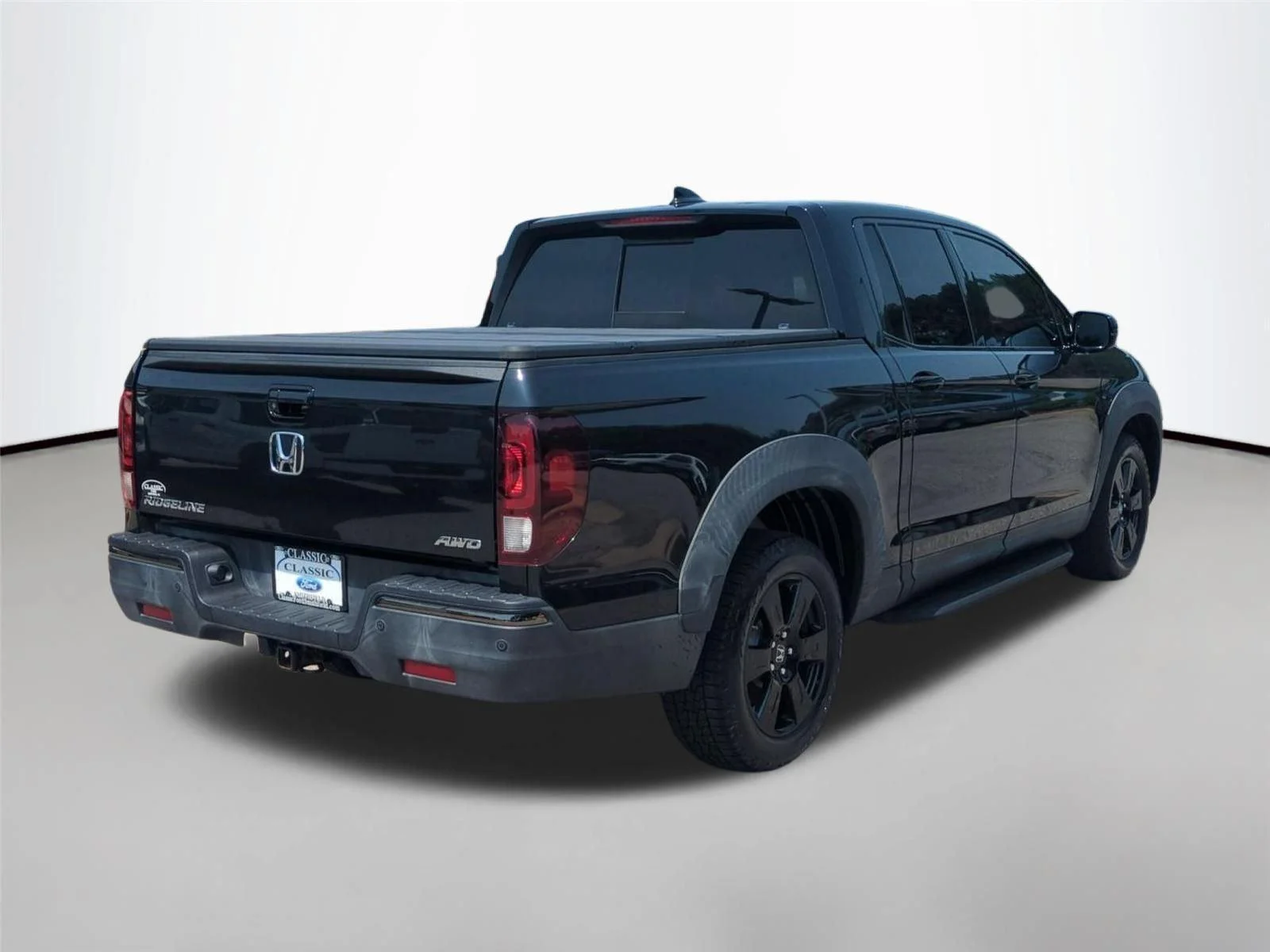 Used 2017 Crystal Black Pearl Honda Black Edition image 5