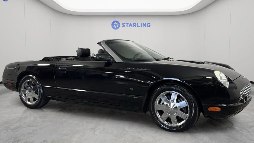 Used 2003  Ford Deluxe image 44