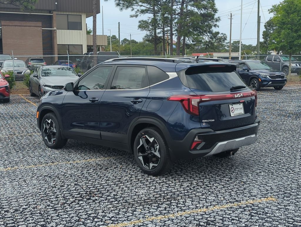 New 2026 Dark Ocean Blue Kia EX image 5