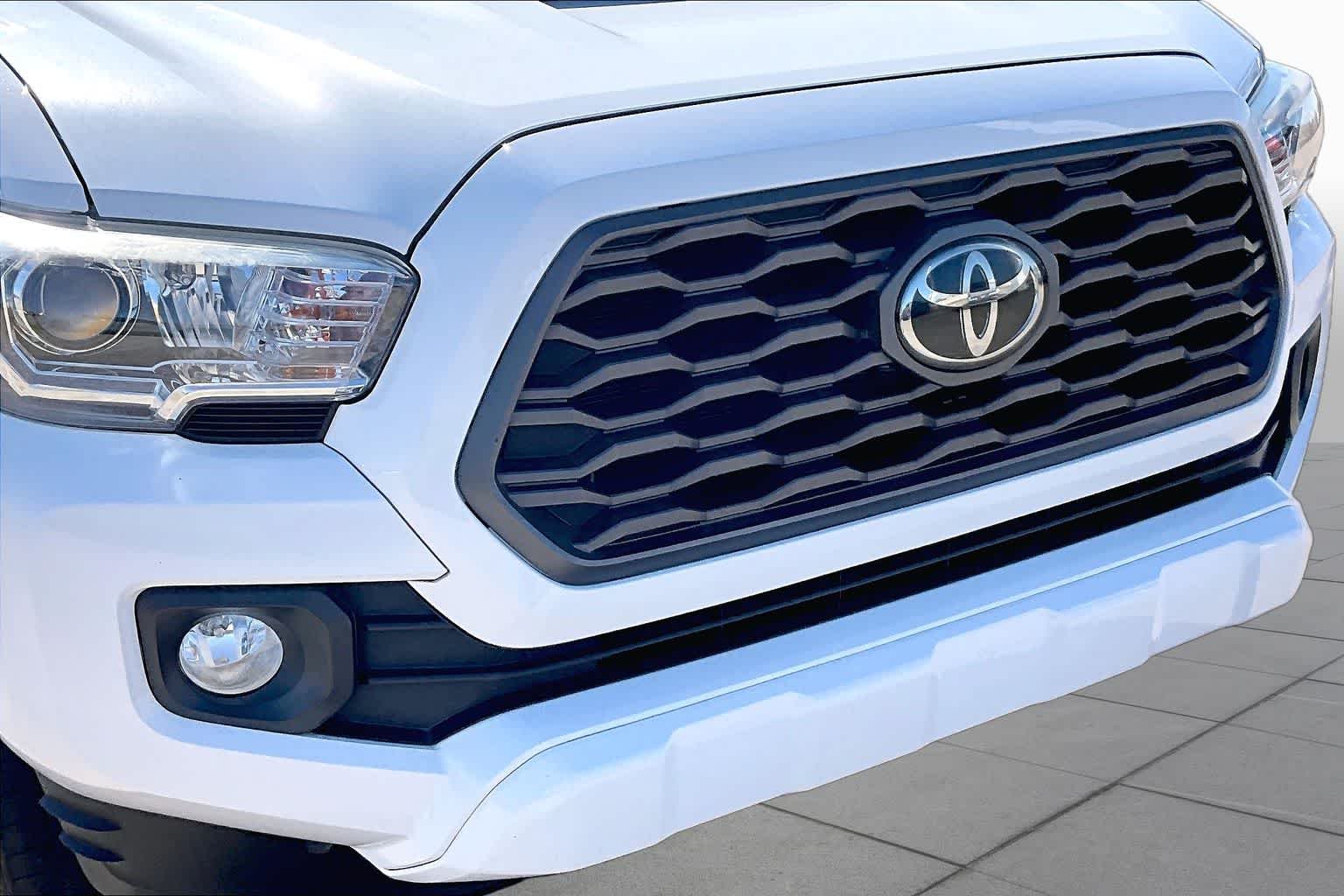 Used 2020 Super White Toyota TRD Sport image 44