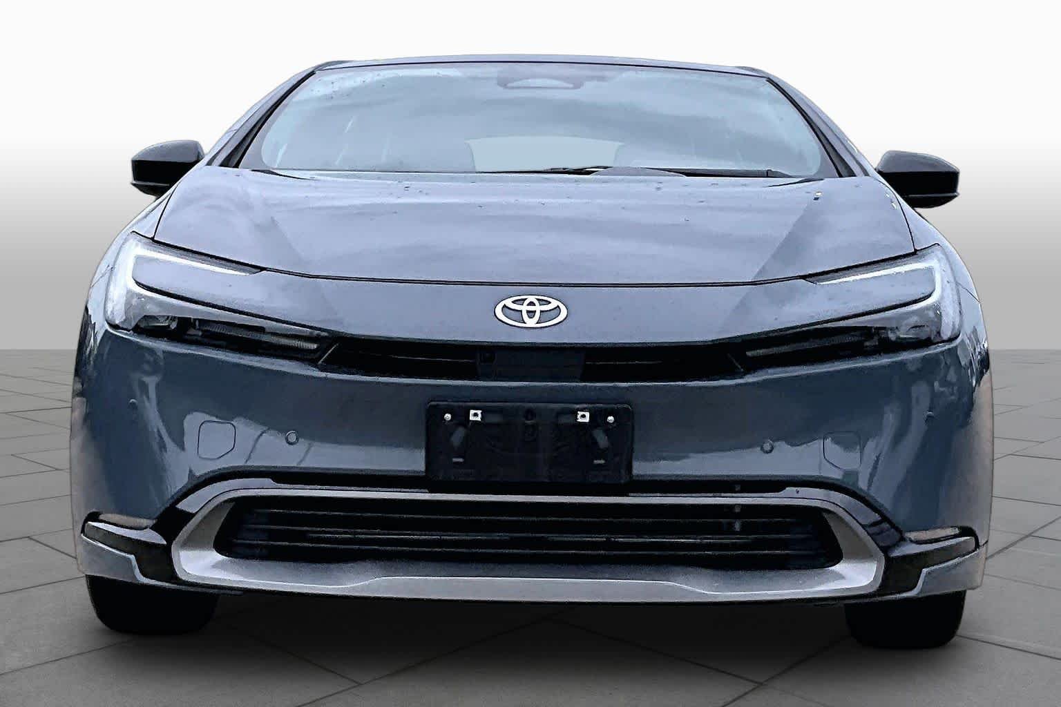 Certified Used 2025 Guardian Gray Toyota Limited image 4