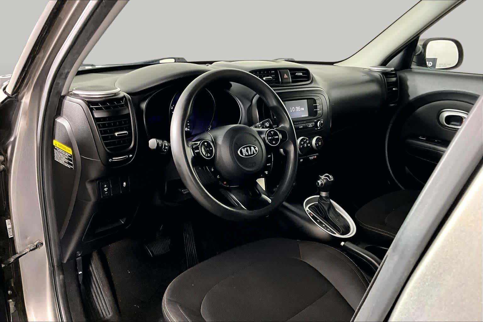 Used 2016 Titanium Gray Kia Base image 13