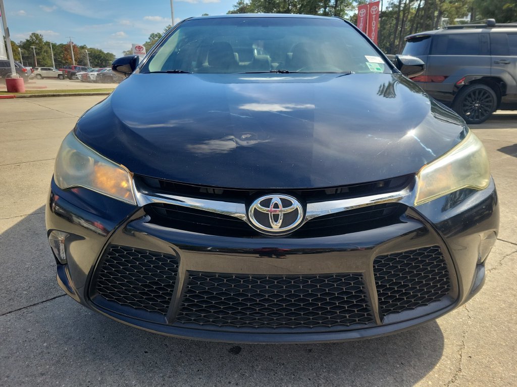 Used 2017 Black Toyota SE image 4