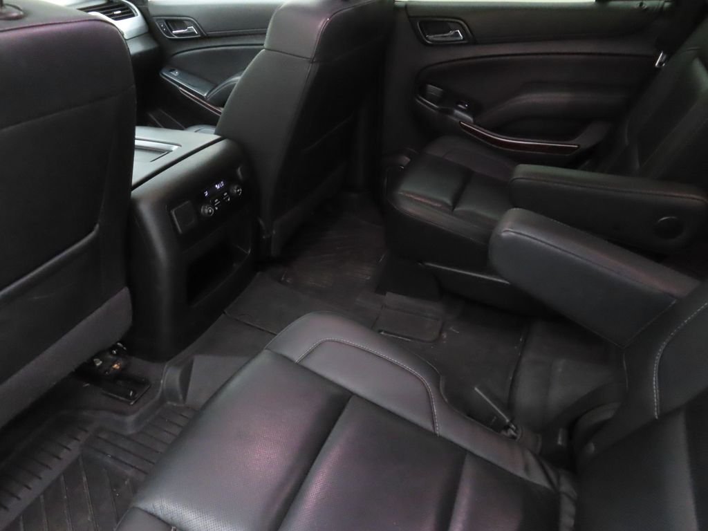 Used 2020 White GMC SLT image 21