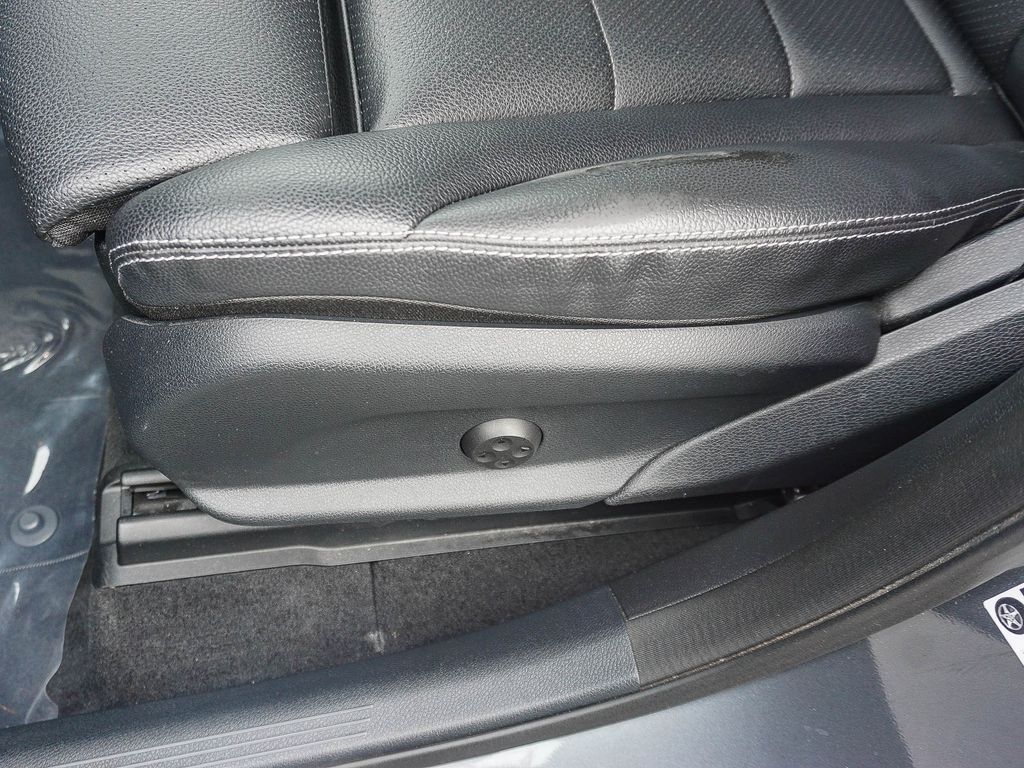 Used 2021 Gray Mercedes-Benz GLC 300 image 19