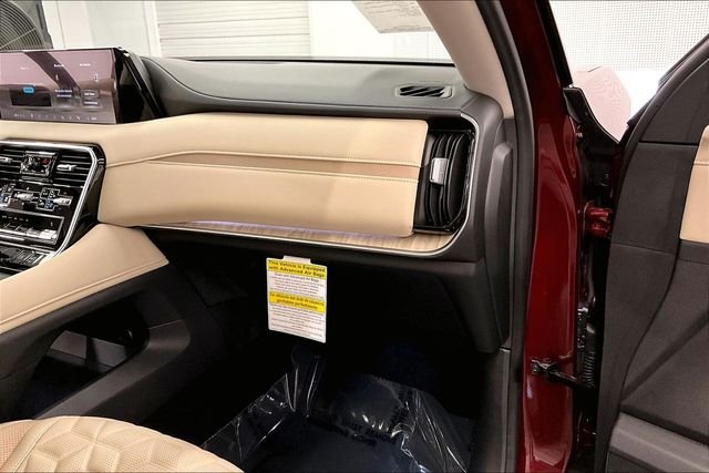 New 2026 Coulis Red Pearl Nissan Platinum Reserve image 38