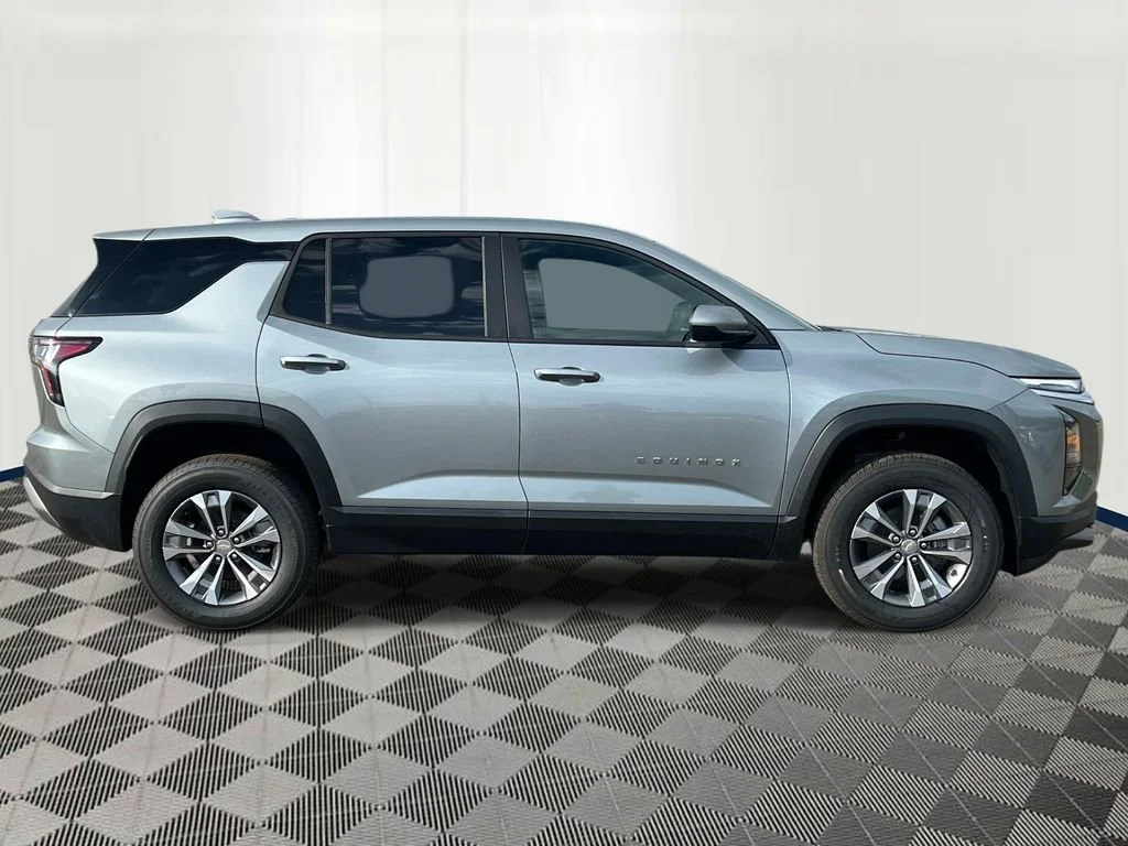 2026 Chevrolet Equinox LT - Photo 6