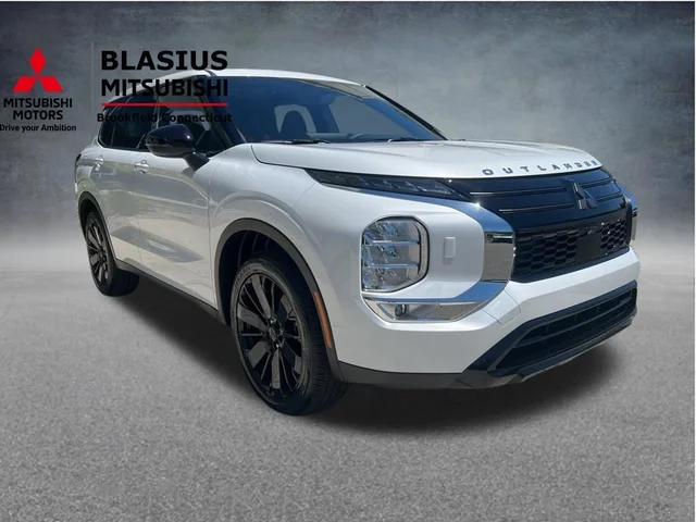 2026 Mitsubishi Outlander LE