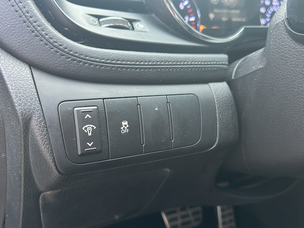 Used 2013 Black Kia SX image 26