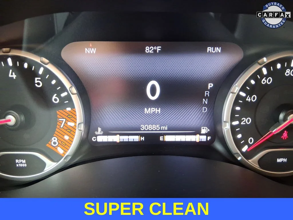 Used 2022 Black Jeep Latitude image 12