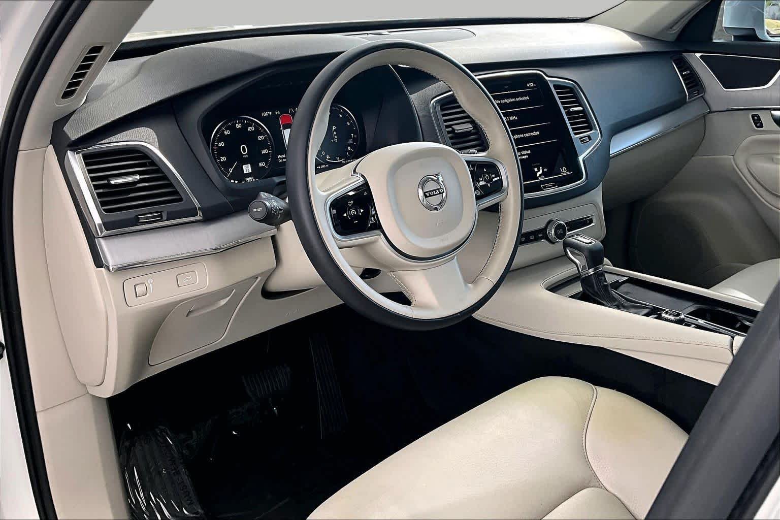 Used 2021 Crystal White Metallic Volvo Momentum image 18