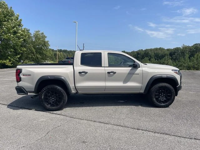 Used 2026 White Chevrolet Trail Boss image 2