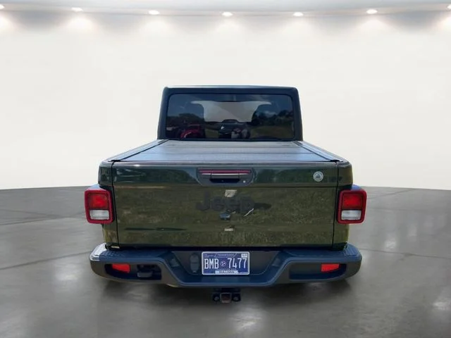 Used 2022 Green Jeep Sport image 16