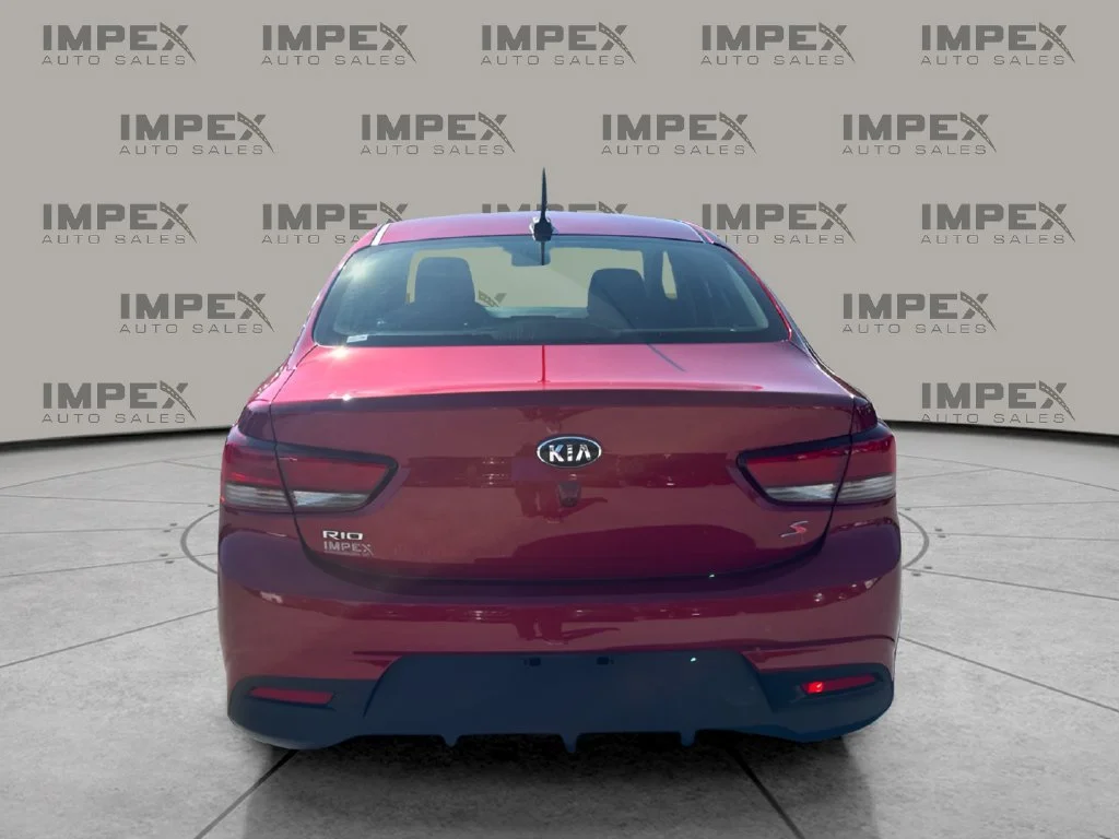 Used 2019 Red Kia S image 4