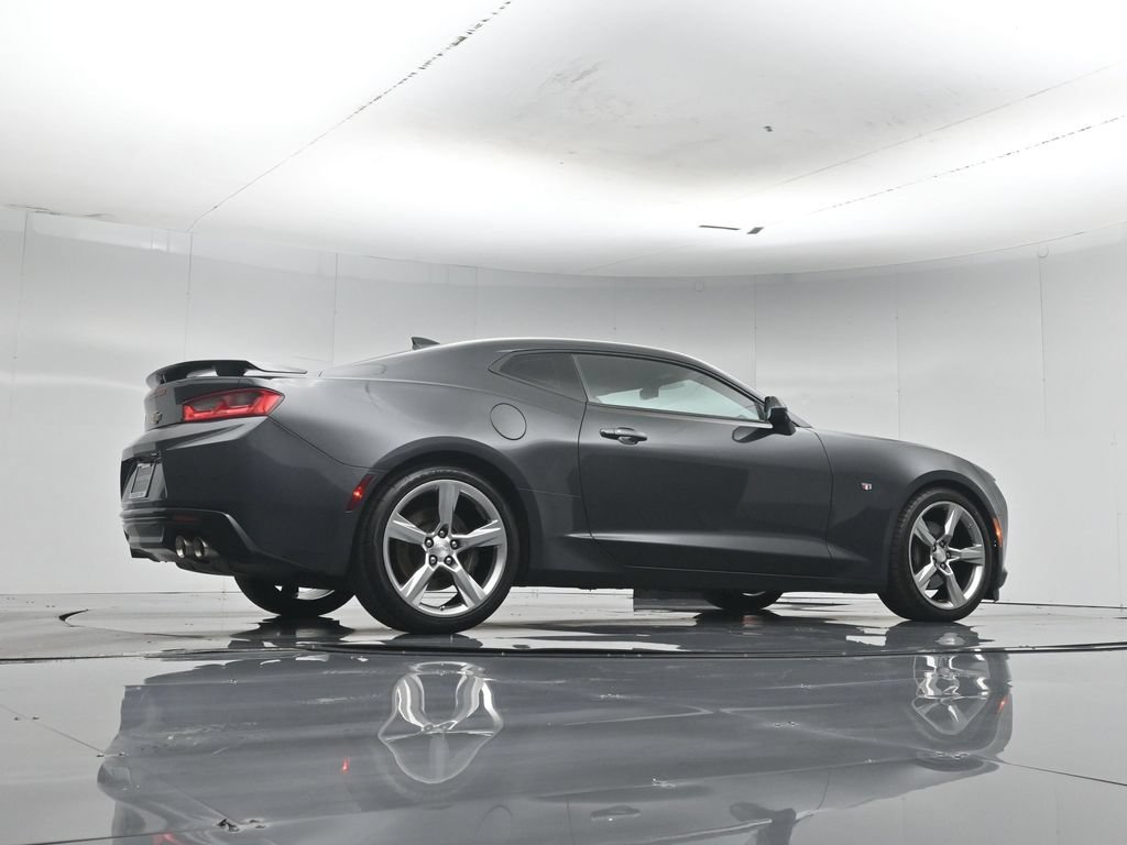 Used 2018 Gray Chevrolet SS image 47