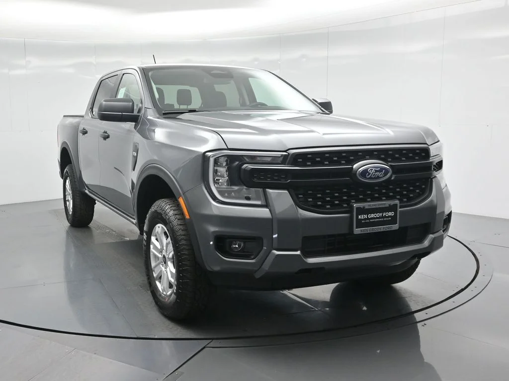New 2025 Gray Ford XL image 23