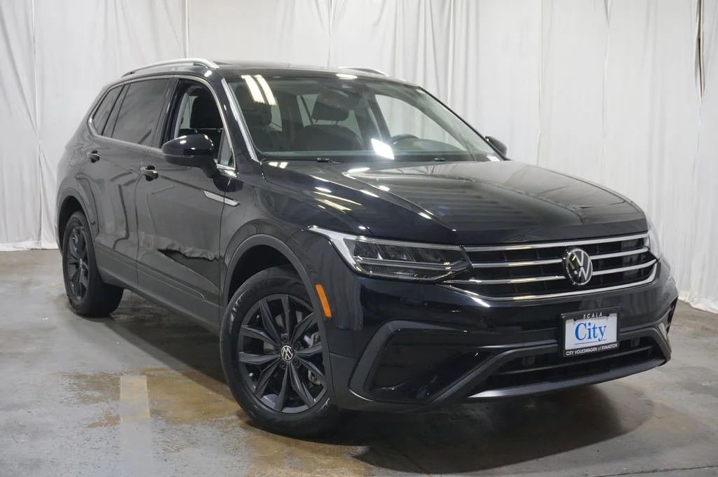 Certified Used 2023 Black Volkswagen 2.0T SE image 5