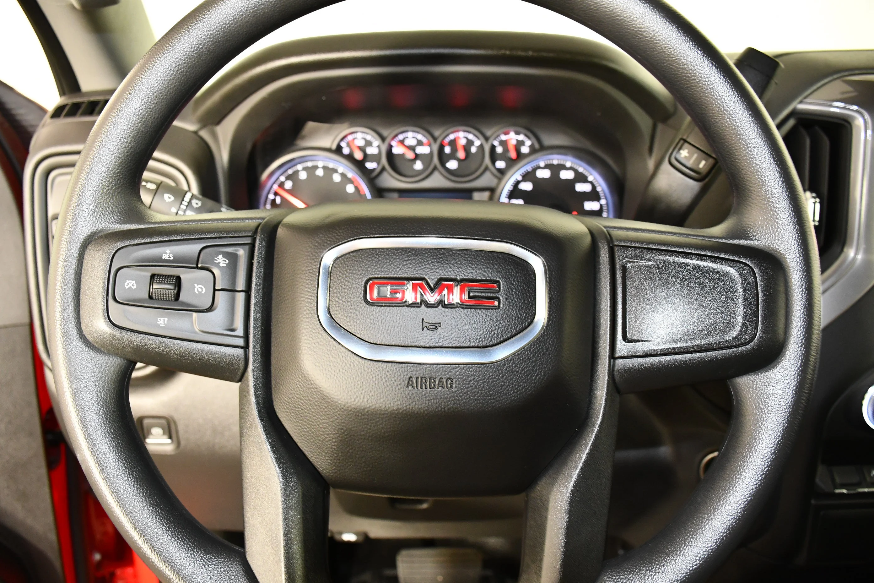 Used 2023 Cardinal Red GMC Pro image 21