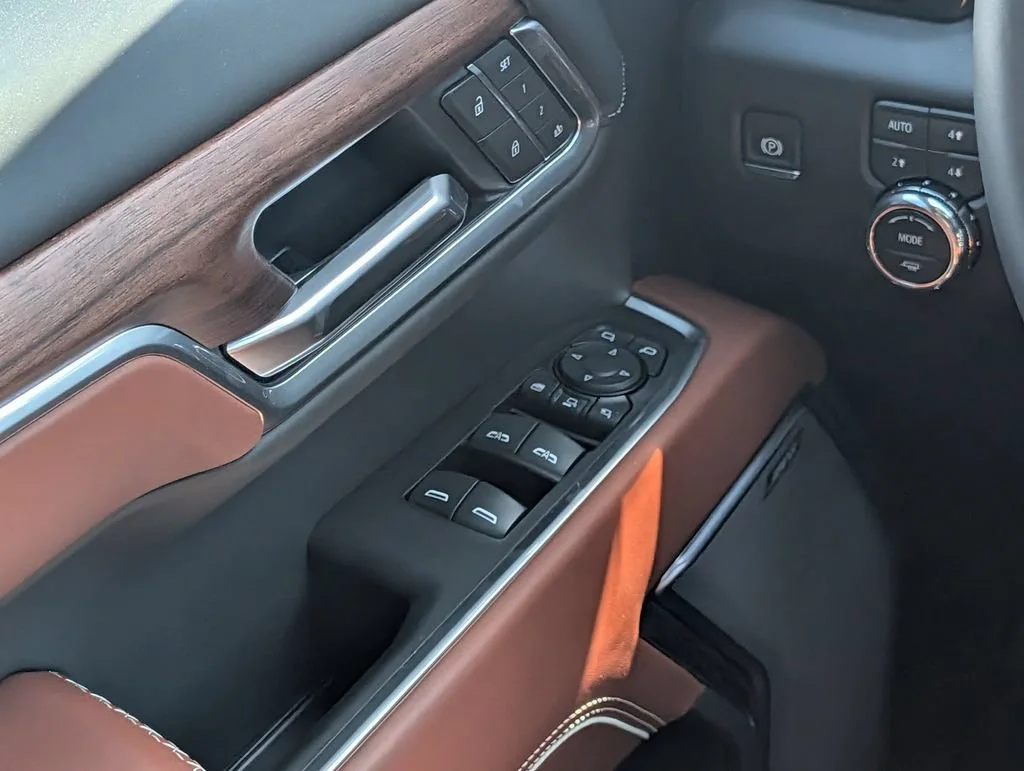 2026 GMC Sierra 3500HD Denali Ultimate - Photo 11