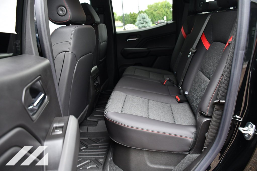 2026 Chevrolet Colorado Z71 - Photo 23