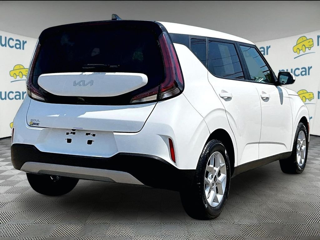 Used 2023 White Kia LX image 6