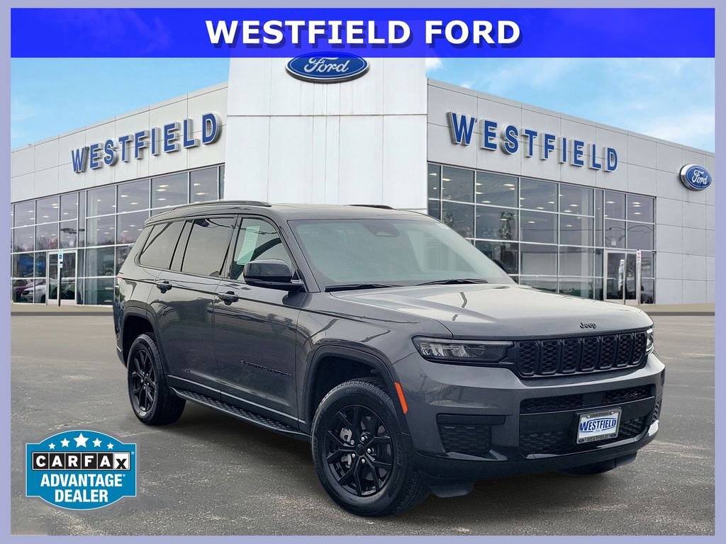 Certified Used 2025 Metallic Jeep Altitude X image 1