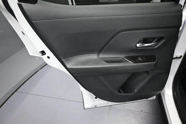 New 2026 Aspen White TriCoat Nissan SR image 10