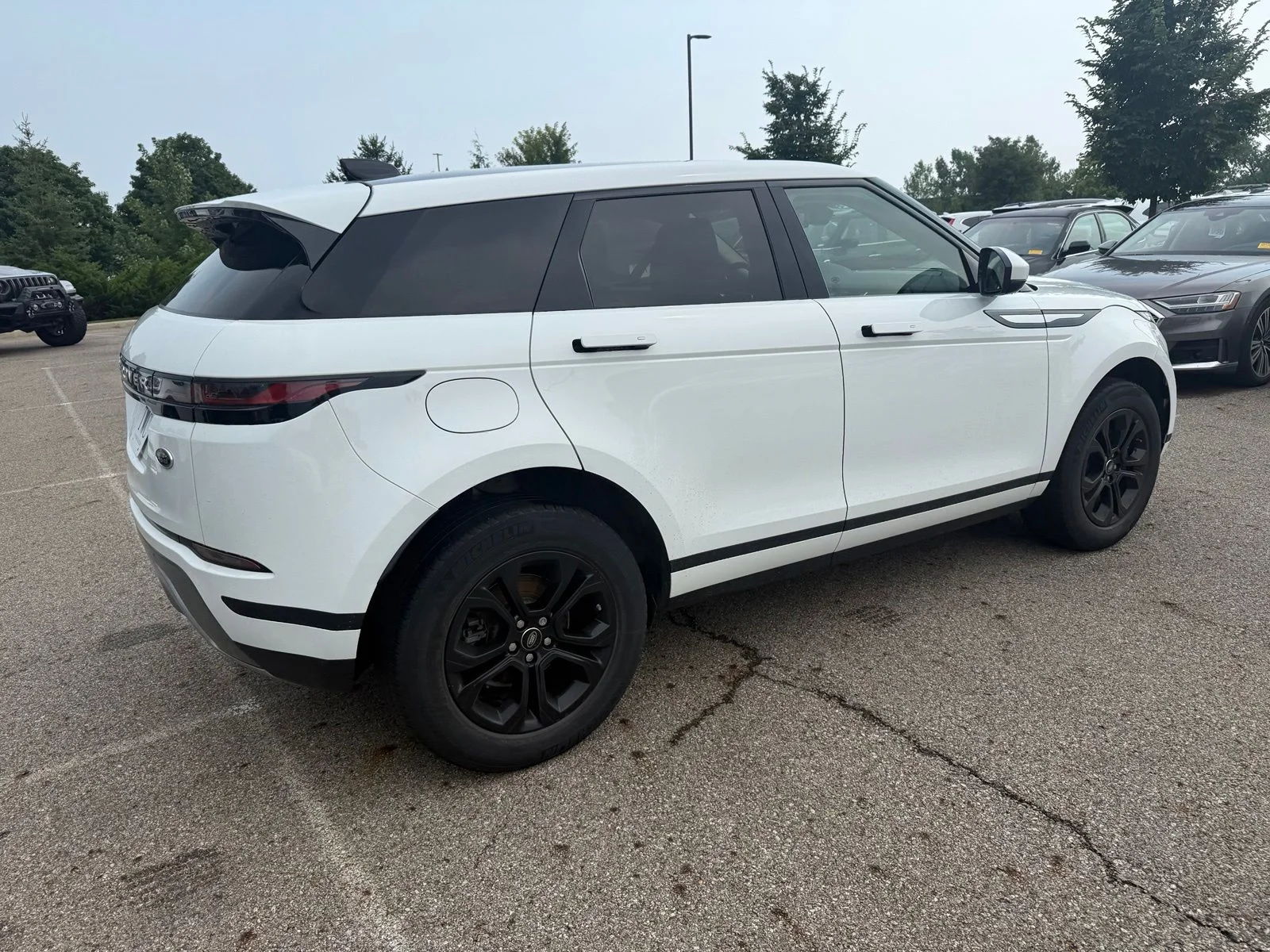 Used 2020 White Land Rover  image 5