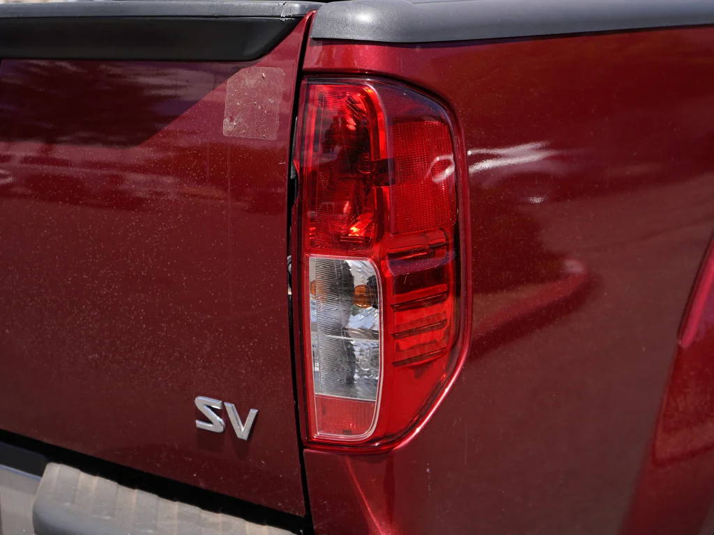 Used 2019 Nah - Cayenne Red Nissan SV image 12