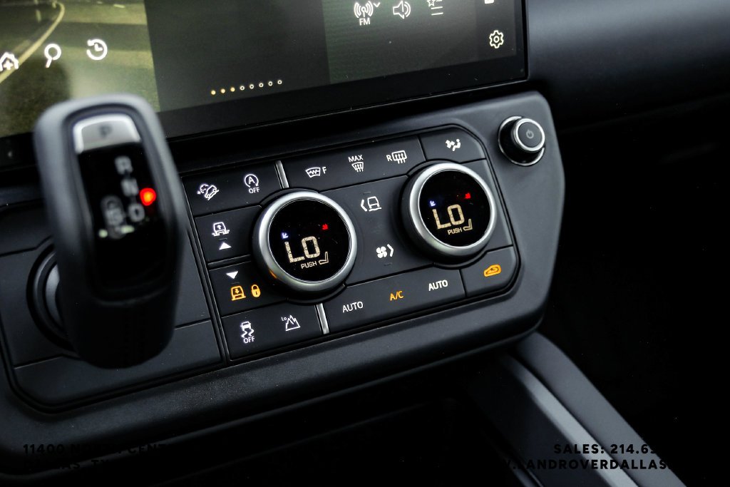 New 2026 Fuji White Land Rover X-Dynamic SE image 24