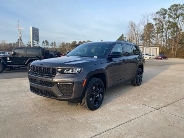 New 2026 Baltic Gray Metallic Clearcoat Jeep Limited image 9