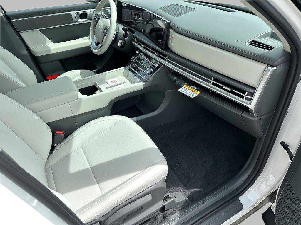 New 2026 Serenity White Hyundai SE FWD image 25