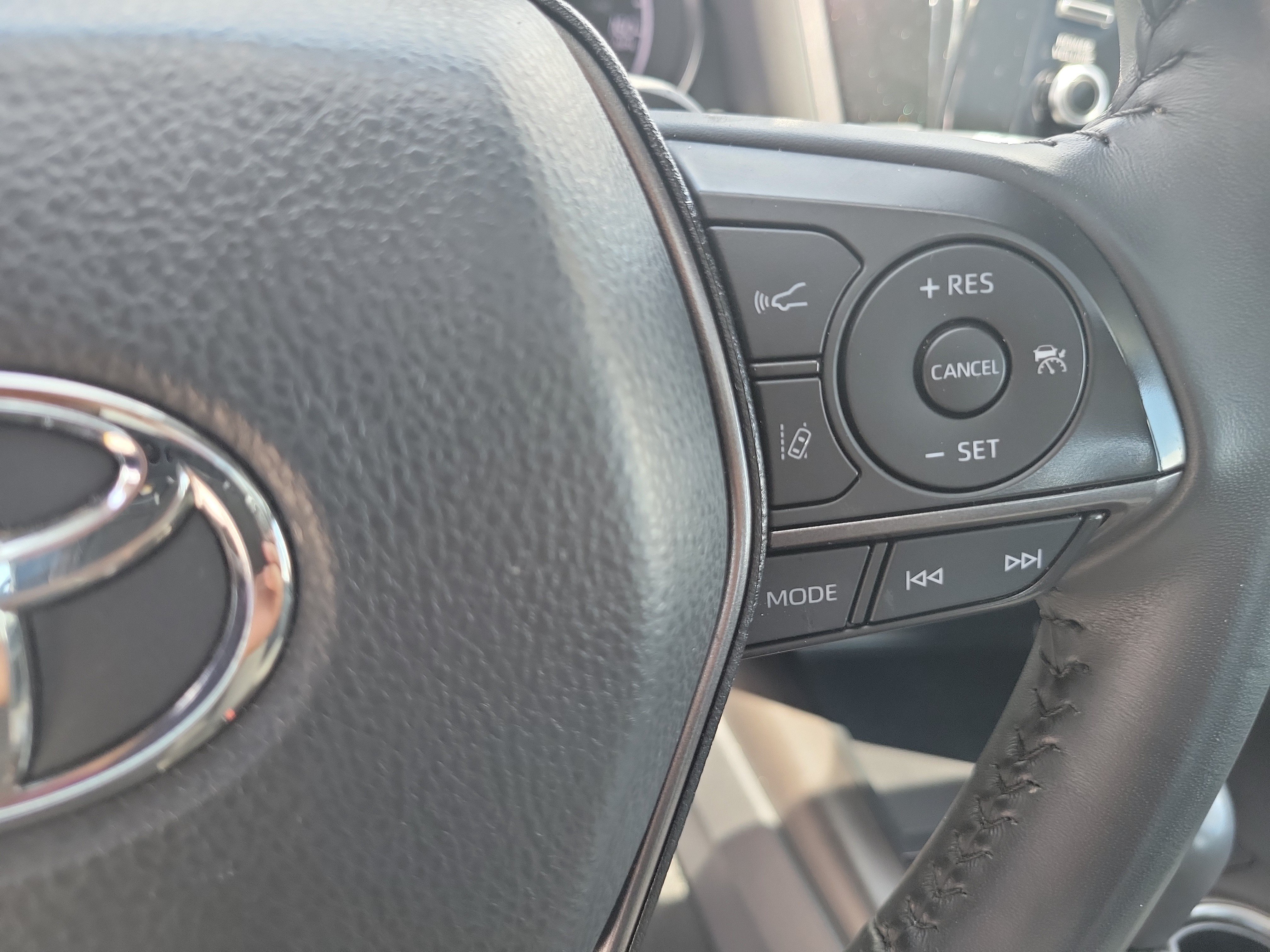 Used 2024 Predawn Gray Mica Toyota SE image 25