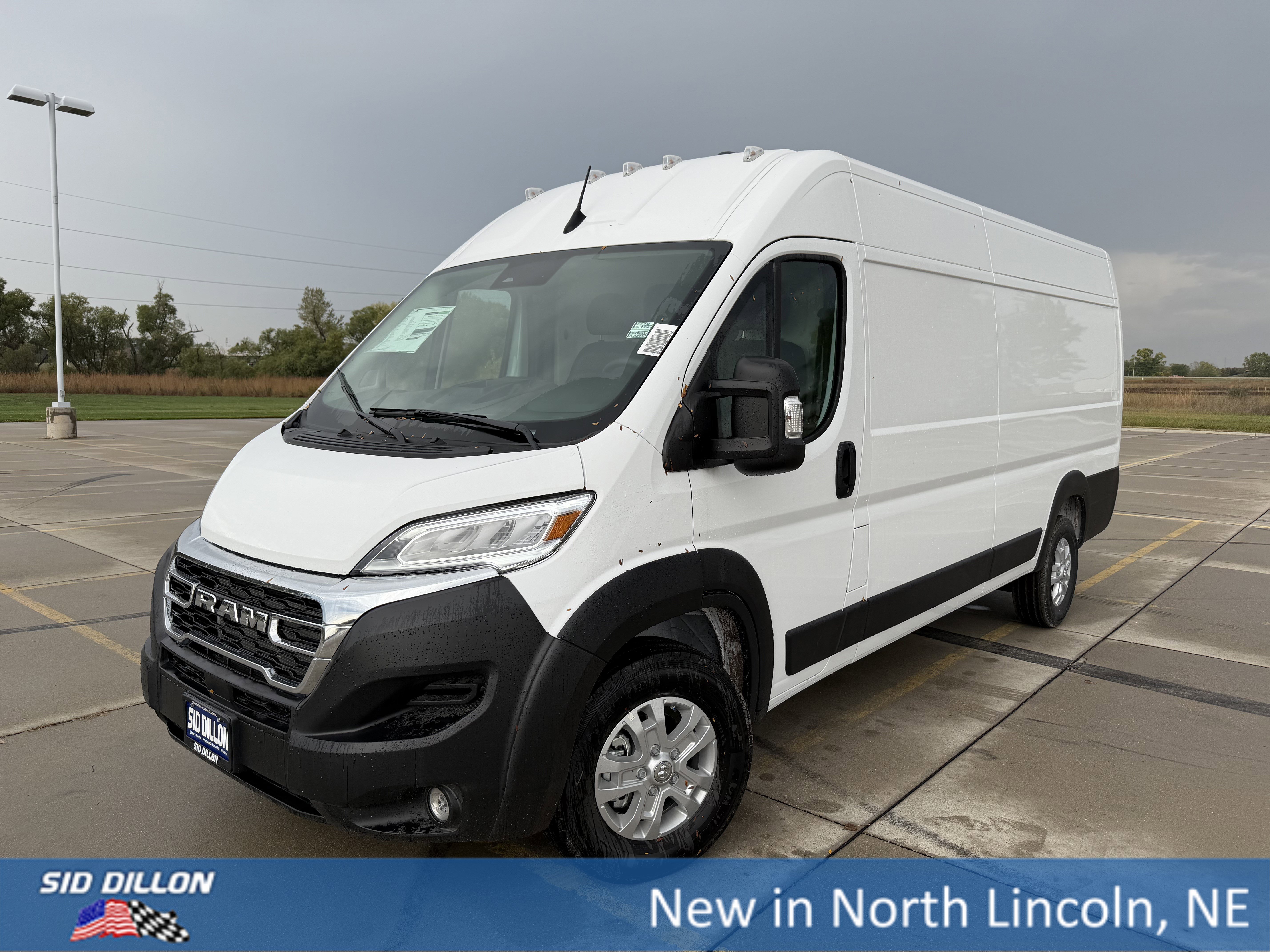 Bright White Clearcoat 2026 RAM ProMaster 3500 SLT 159 High Roof Extended Cargo Van FWD Van Front-Wheel Drive