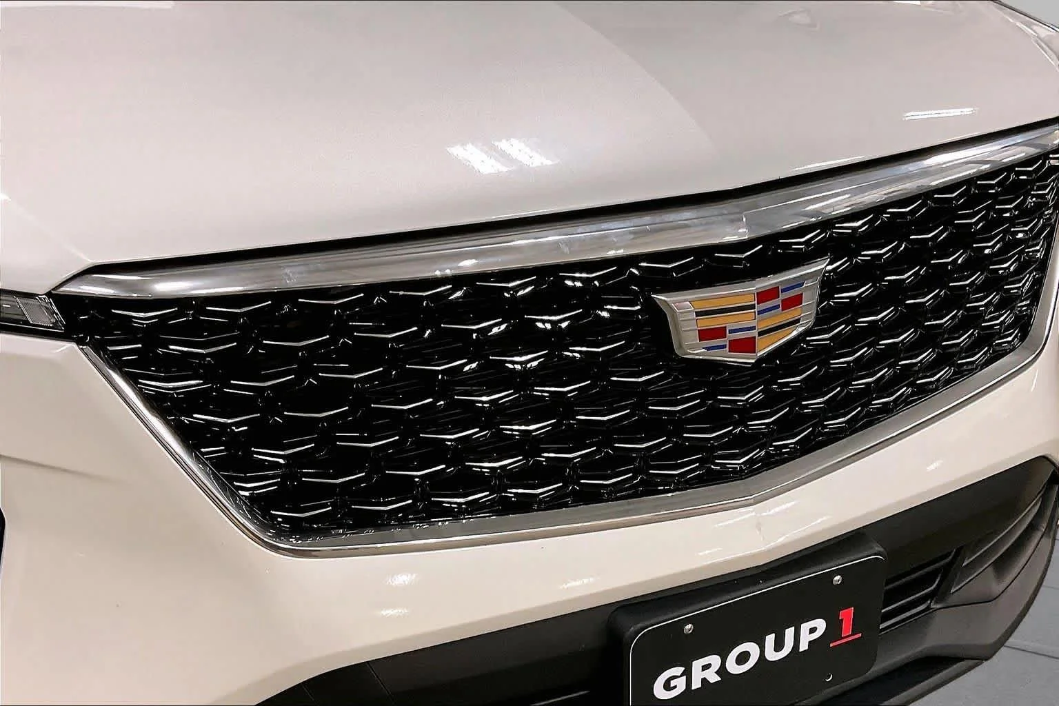 Used 2024 Crystal White Tricoat Cadillac AWD Luxury image 30