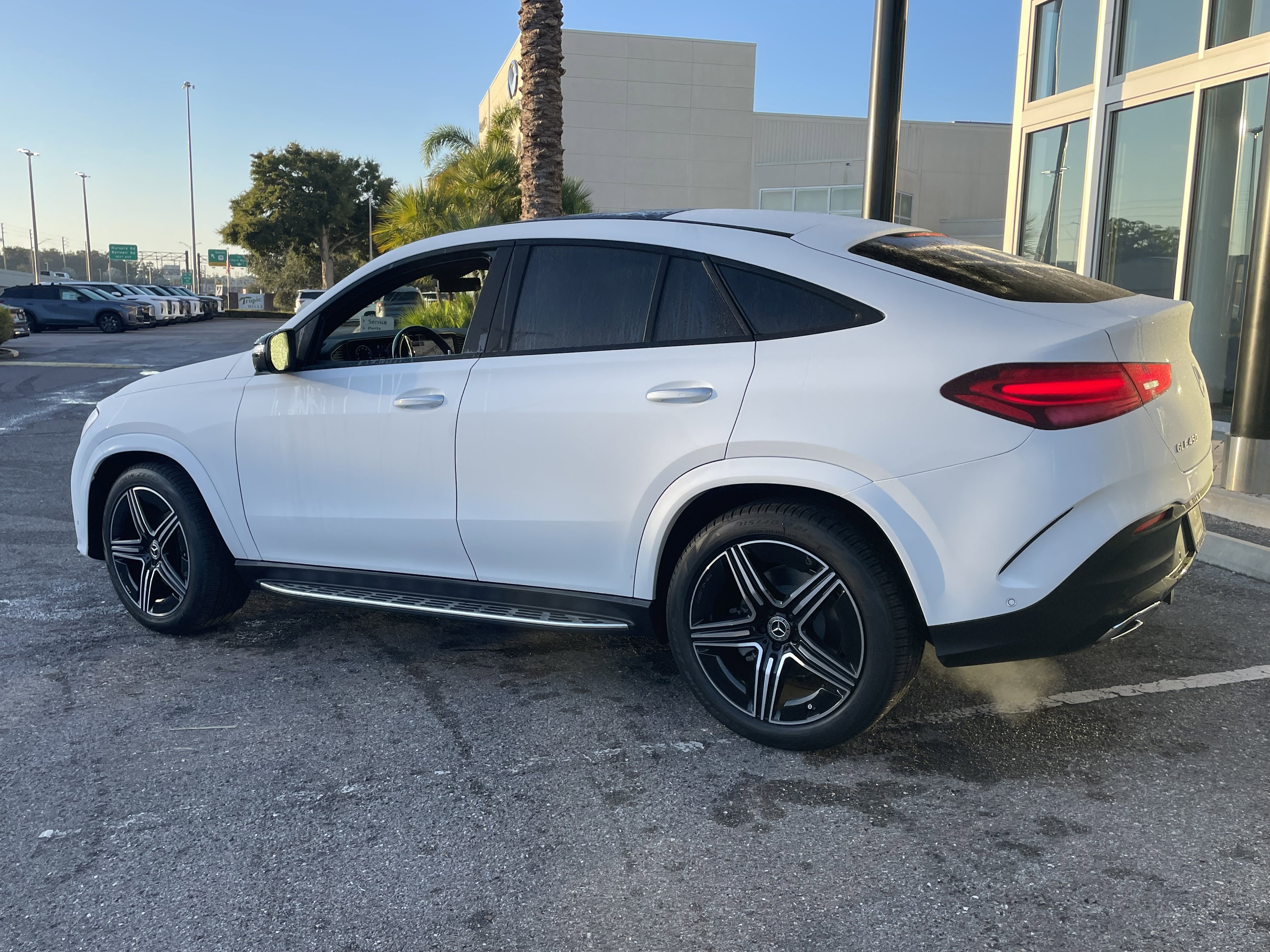 New 2026 MOONLIGHT WHITE Mercedes-Benz GLE 450 image 4