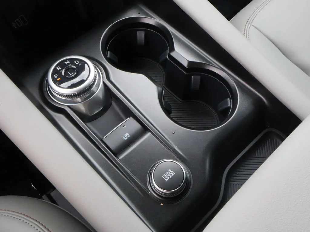 New 2026 Star White Metallic Tri-Coat Ford Active image 41