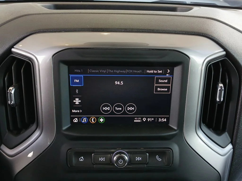 Used 2024 White Chevrolet Custom image 13