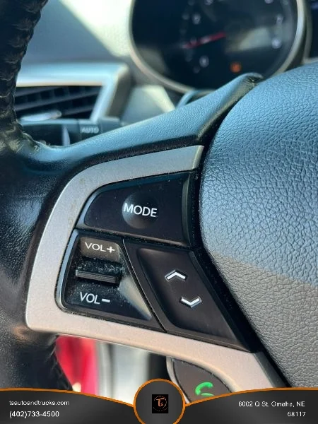 Used 2017 Red Hyundai Coupe 3D image 17